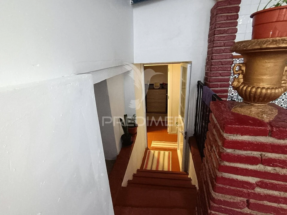 Moradia T4 para Venda em Assunção, Ajuda, Salvador e Santo Ildefonso Foto 13
