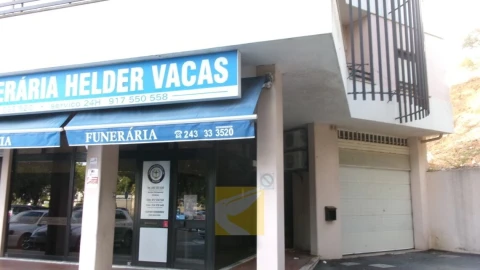 Prédio para Venda em Vale de Santarem