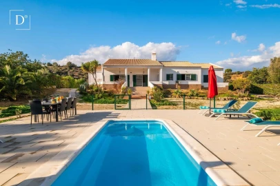 Moradia T4 para Venda em Porches