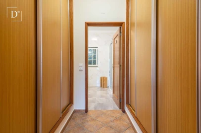 Moradia T4 para Venda em Porches
