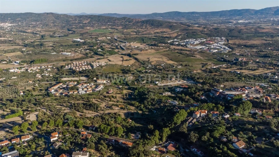 Terreno para Venda em Tortosendo Foto 19