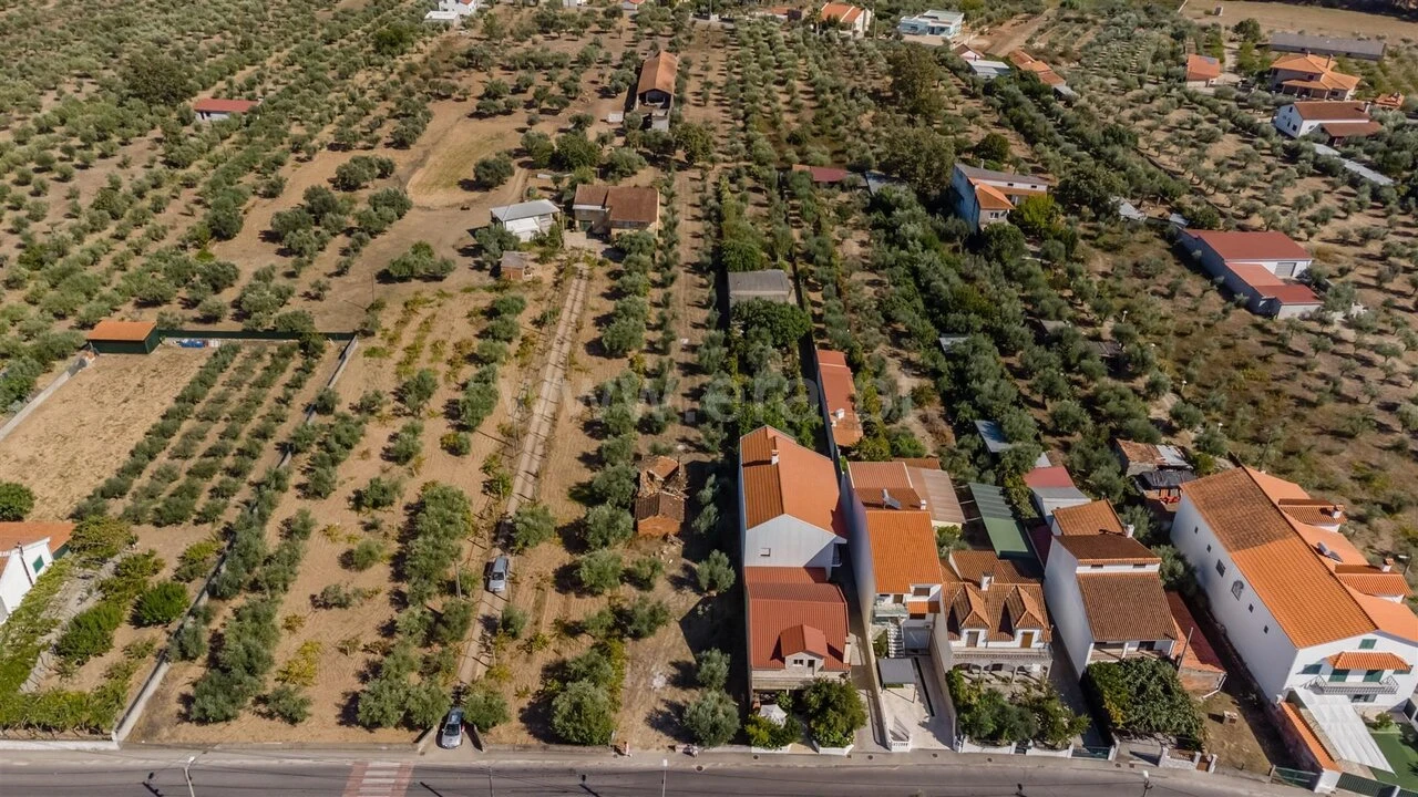Terreno para Venda em Fundão, Valverde, Donas, A. Joanes, A. Nova Cabo Foto 2