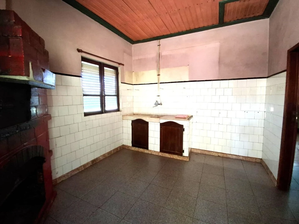 Moradia T3 para Venda em São Miguel do Mato Foto 5
