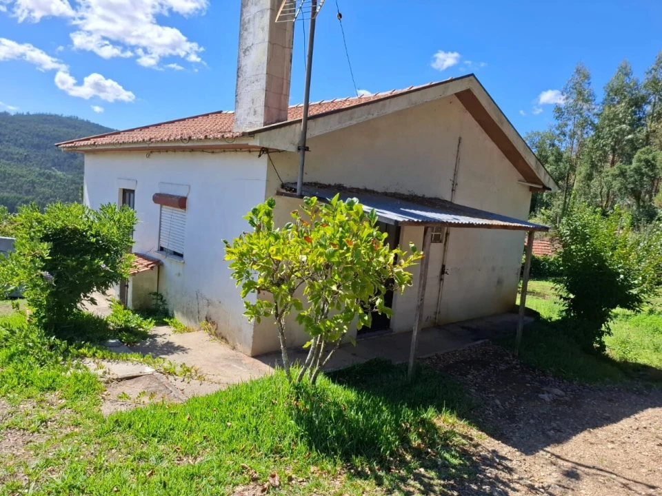 Moradia T3 para Venda em São Miguel do Mato Foto 24