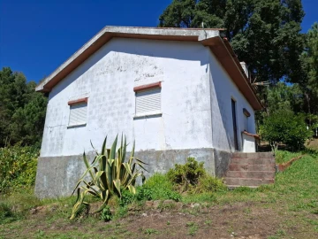 Moradia T3 para Venda em São Miguel do Mato