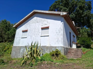 Moradia T3 para Venda em São Miguel do Mato