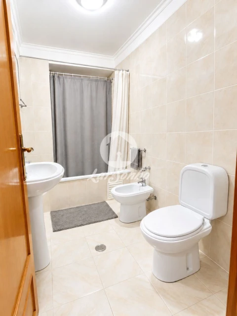 Apartamento T2 para Venda em Arcozelo