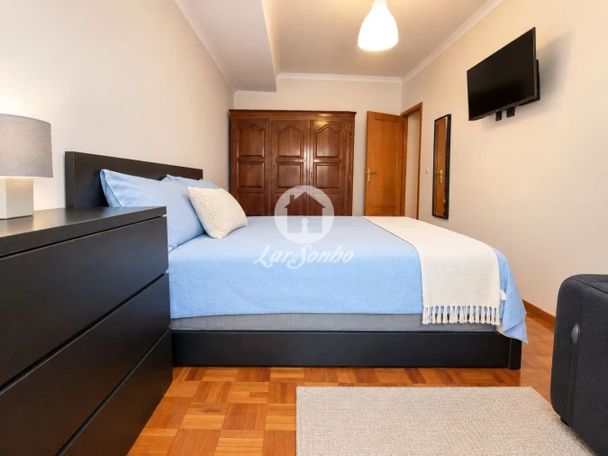 Apartamento T2 para Venda em Arcozelo Foto 25