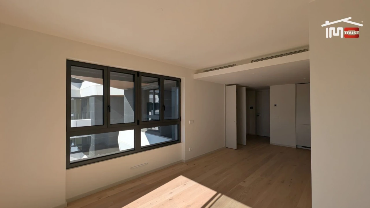 Apartamento T1 para Venda em Parque das Nações Foto 4