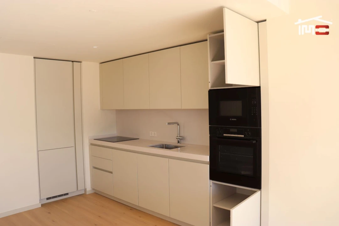 Apartamento T1 para Venda em Parque das Nações Foto 7