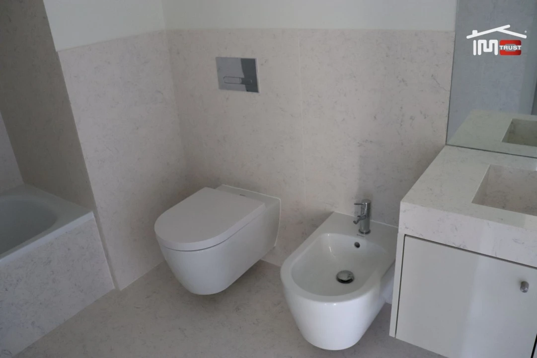 Apartamento T1 para Venda em Parque das Nações Foto 20