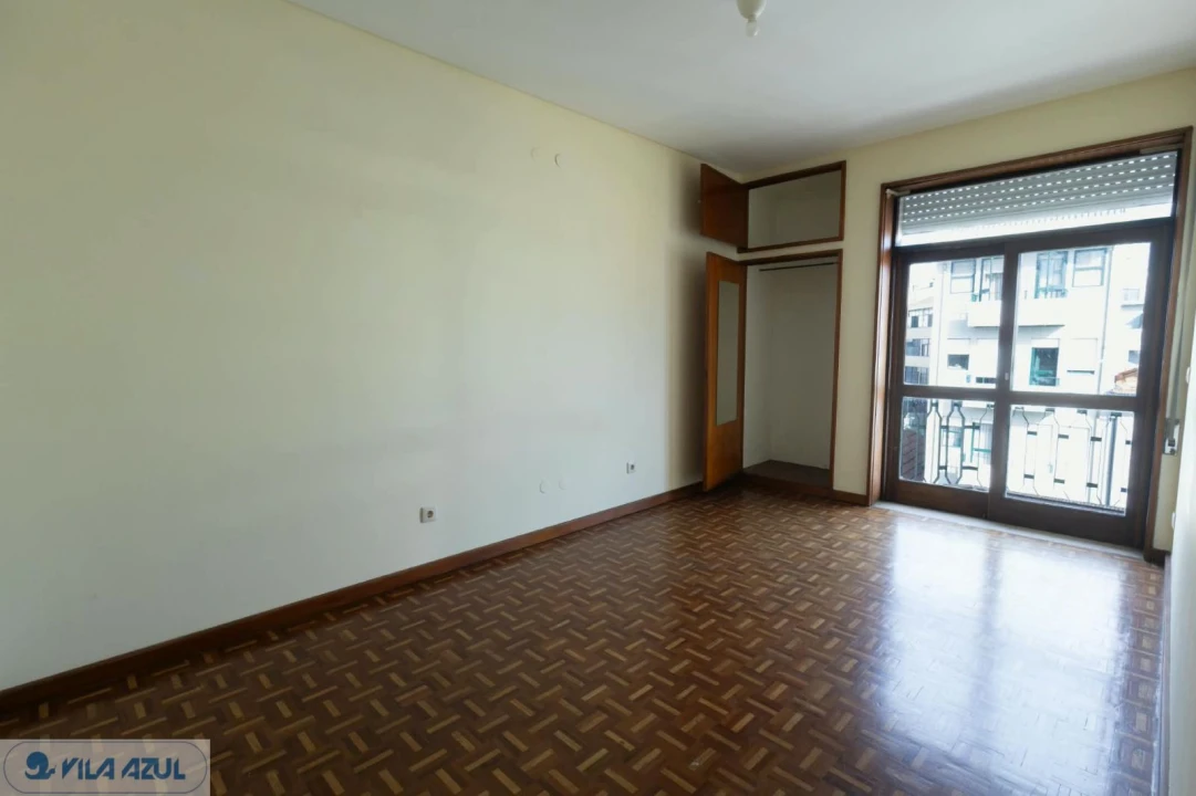 Apartamento T2 para Arrendamento em Cedofeita, Santo Ildefonso, Sé, Miragaia, São Nicolau e Vitória Foto 8