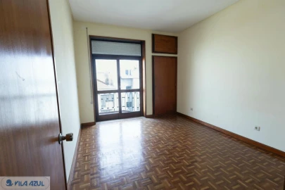 Apartamento T2 para Arrendamento em Cedofeita, Santo Ildefonso, Sé, Miragaia, São Nicolau e Vitória