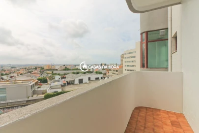 Apartamento T1 para Venda em Cidade da Maia