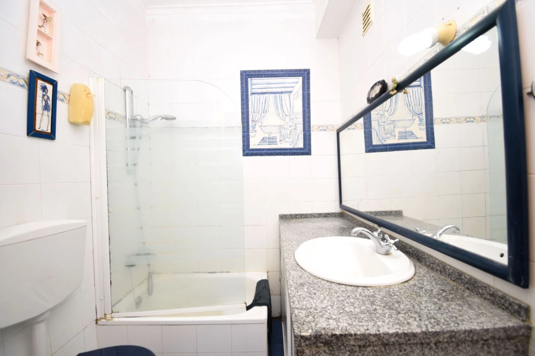 Apartamento T2 para Venda em Agualva e Mira-Sintra Foto 20