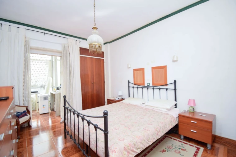 Apartamento T2 para Venda em Agualva e Mira-Sintra Foto 15