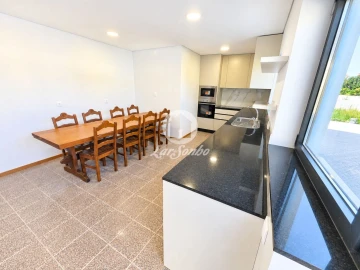 Apartamento T3 para Arrendamento em Apúlia e Fão