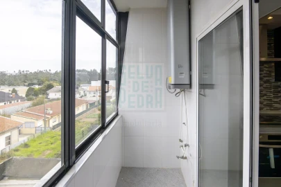 Apartamento T3 para Venda em Paços de Brandão