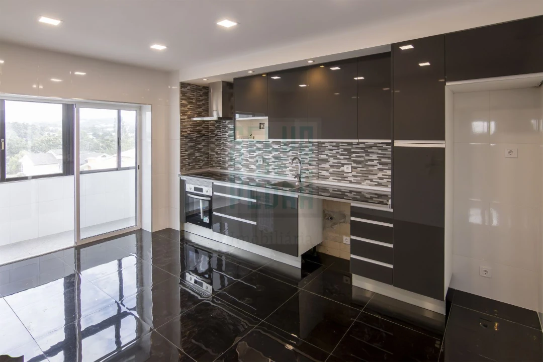 Apartamento T3 para Venda em Paços de Brandão Foto 10