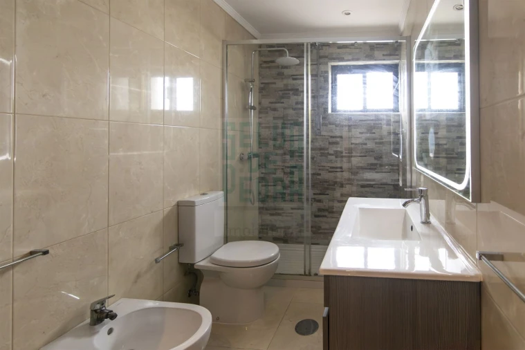 Apartamento T3 para Venda em Paços de Brandão Foto 24