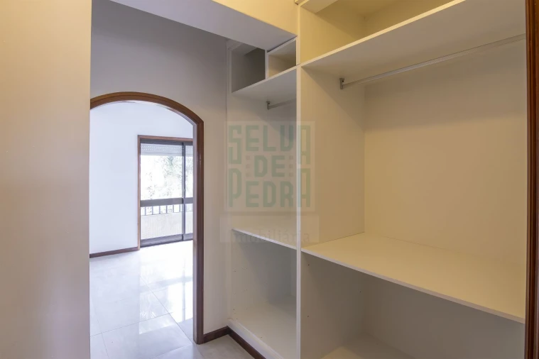 Apartamento T3 para Venda em Paços de Brandão Foto 15