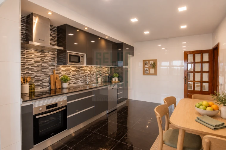 Apartamento T3 para Venda em Paços de Brandão Foto 12