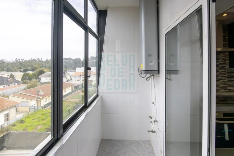 Apartamento T3 para Venda em Paços de Brandão Foto 13