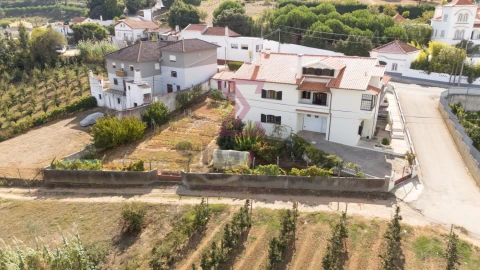 Moradia T7 para Venda em Bombarral e Vale Covo