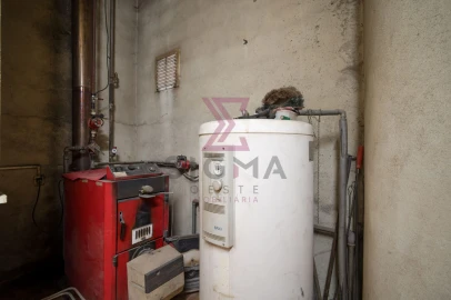 Moradia T7 para Venda em Bombarral e Vale Covo