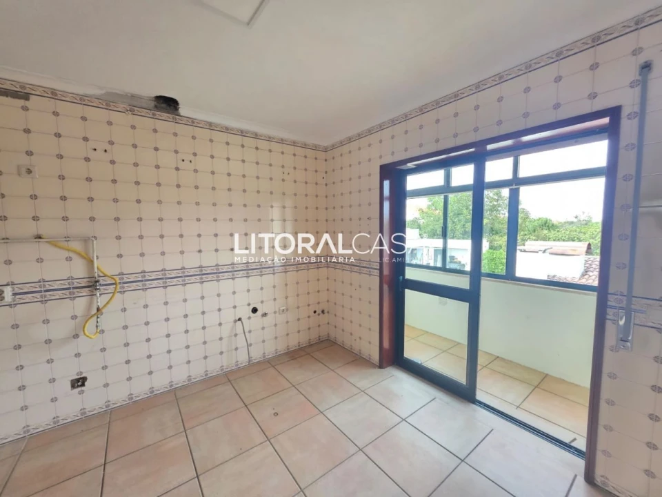 Apartamento T3 para Venda em Eixo e Eirol Foto 16