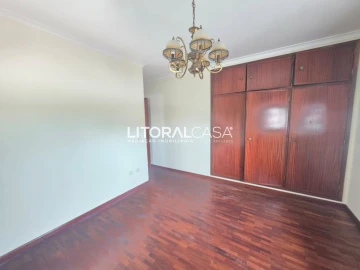Apartamento T3 para Venda em Eixo e Eirol