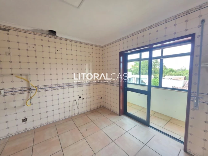 Apartamento T3 para Venda em Eixo e Eirol Foto 16