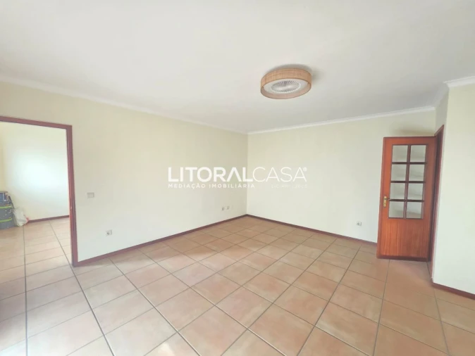 Apartamento T3 para Venda em Eixo e Eirol Foto 3