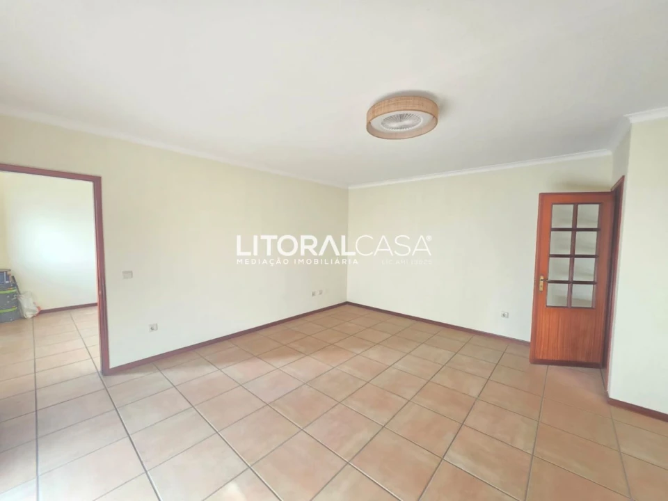 Apartamento T3 para Venda em Eixo e Eirol Foto 3