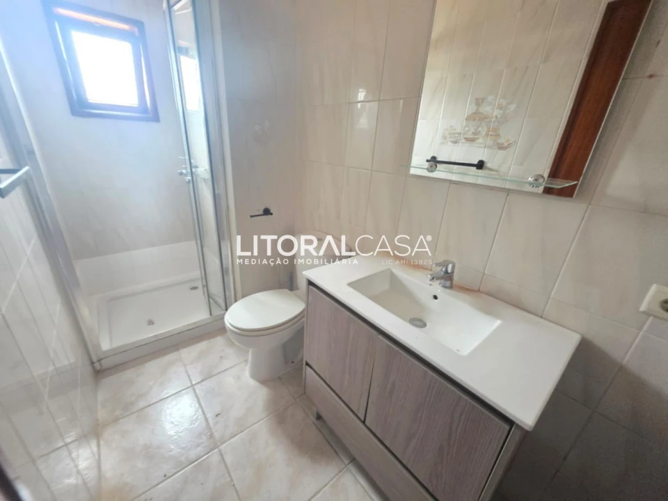 Apartamento T3 para Venda em Eixo e Eirol Foto 11