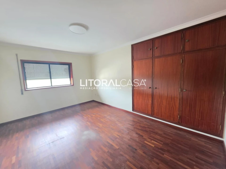 Apartamento T3 para Venda em Eixo e Eirol Foto 19