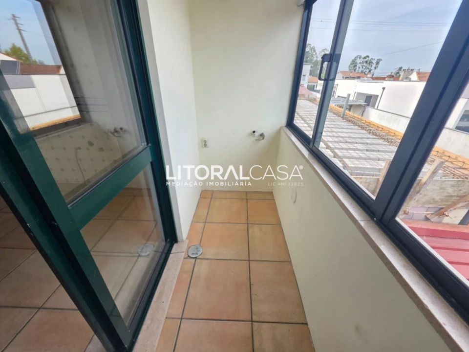 Apartamento T3 para Venda em Eixo e Eirol Foto 18
