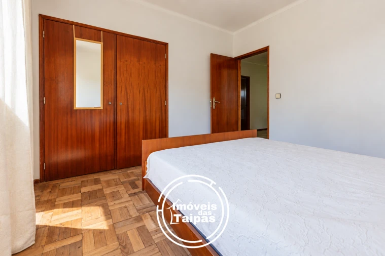 Moradia T3 para Venda em Brito Foto 7