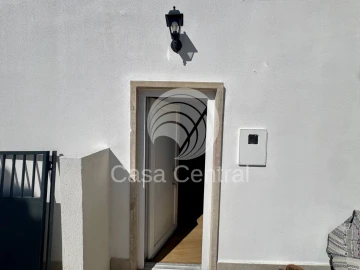 Loja para Venda em Almargem do Bispo, Pêro Pinheiro e Montelavar