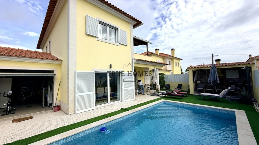 Moradia T3 para Venda em Charneca de Caparica e Sobreda Foto 3