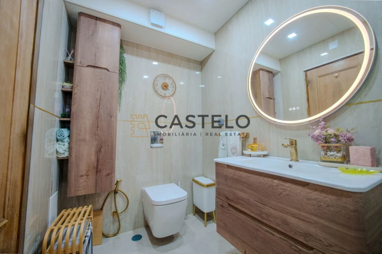 Apartamento T2 para Venda em Quelfes Foto 20