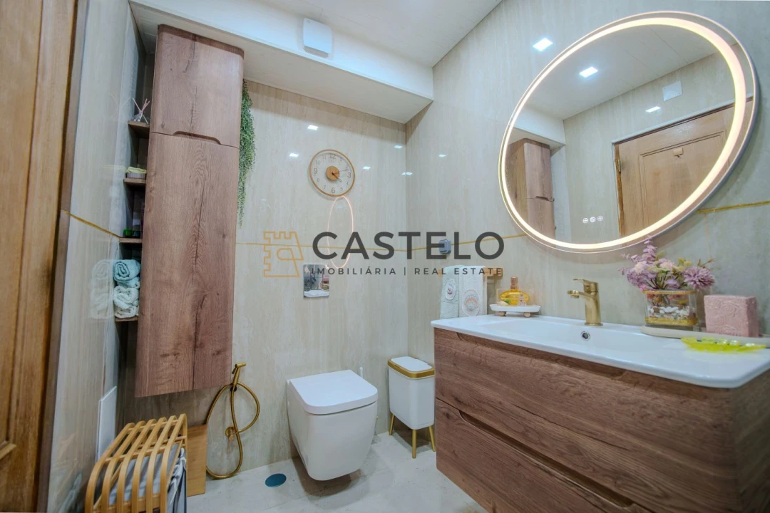 Apartamento T2 para Venda em Quelfes Foto 20