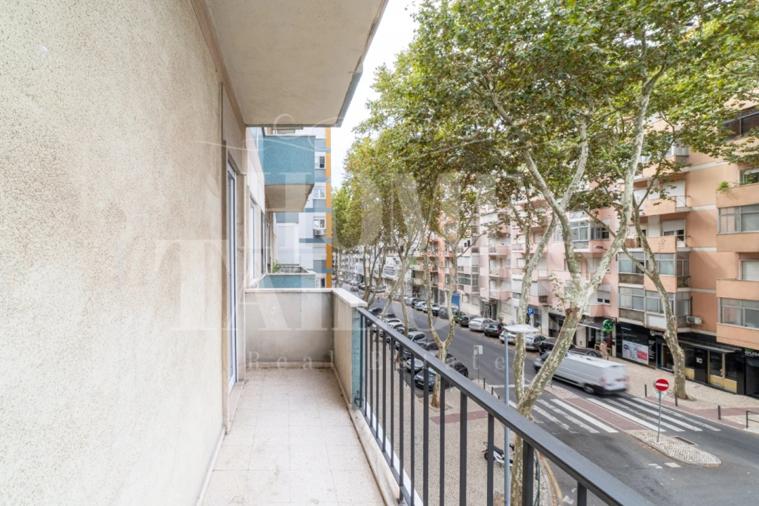 Apartamento T3 para Venda em Benfica Foto 8