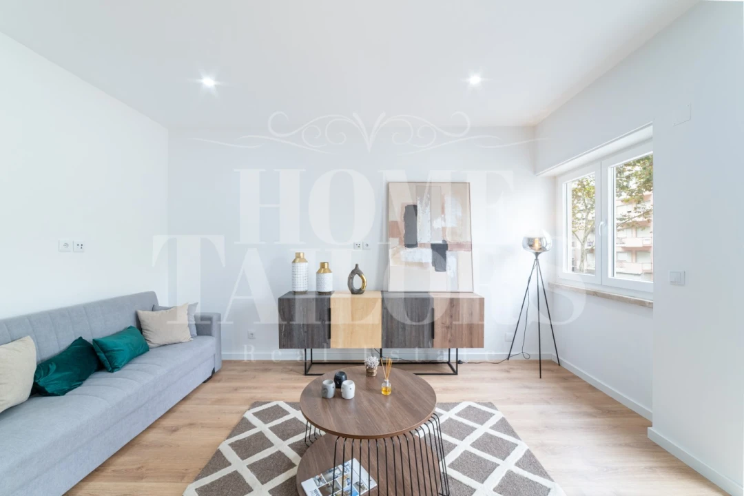 Apartamento T3 para Venda em Benfica Foto 3