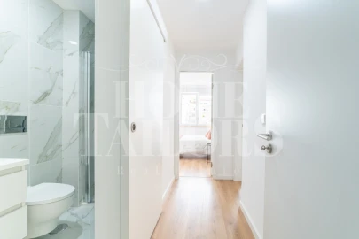 Apartamento T3 para Venda em Benfica