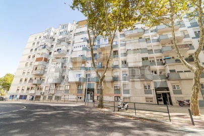 Apartamento T3 para Venda em Benfica