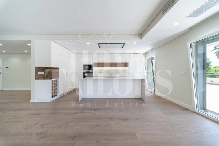 Apartamento T3 para Venda em Odivelas Foto 2