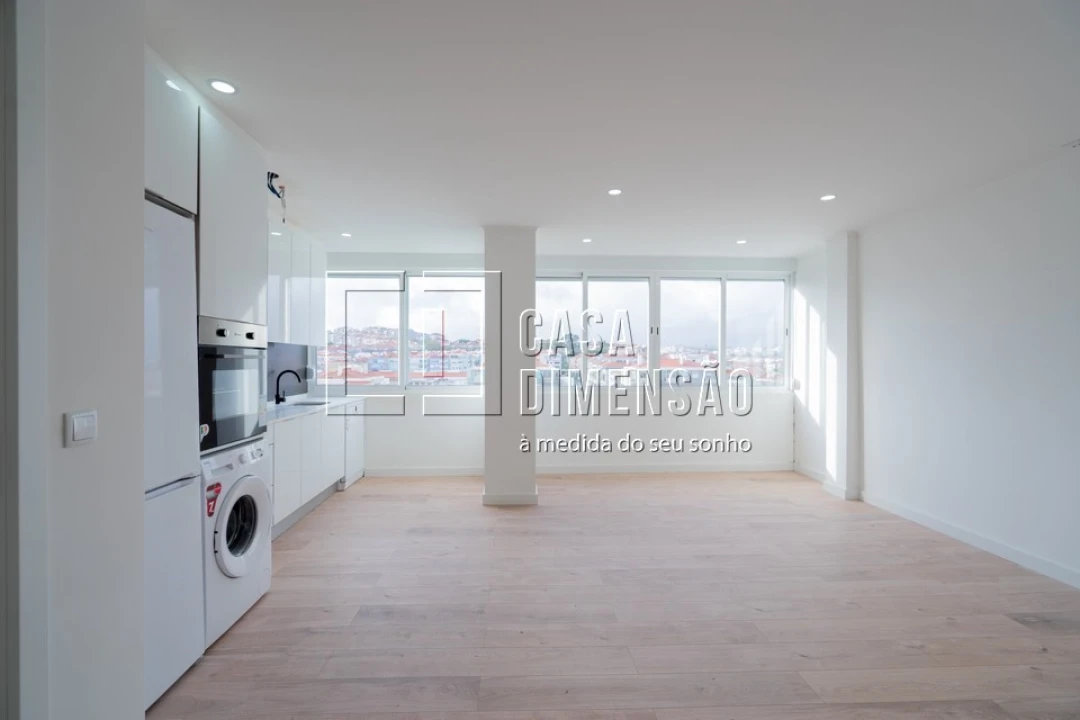 Apartamento T3 para Venda em Odivelas Foto 2