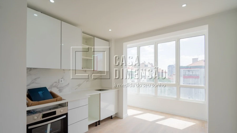 Apartamento T1 para Venda em Venteira