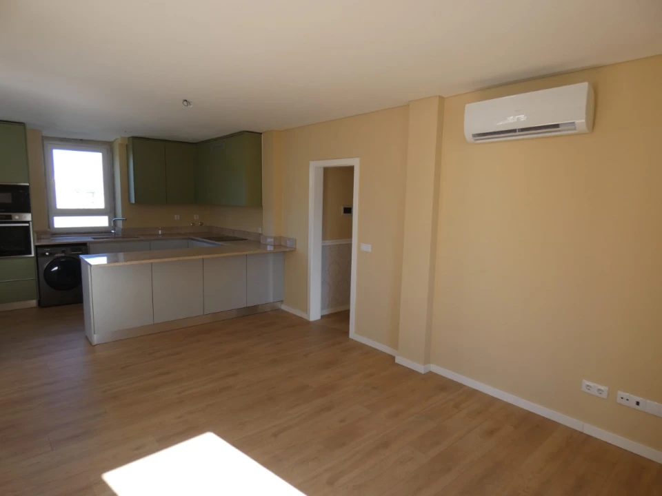 Apartamento T2 para Venda em Massamá e Monte Abraão Foto 4